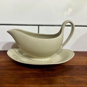 Wedgwood Cream Gravy Boat with Saucer